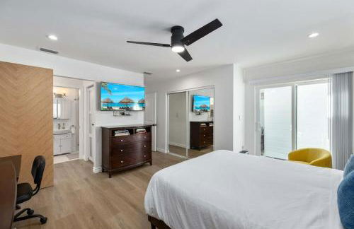 2BR 2BA Home Hot Tub, Firepit, Yard, BBQ, Parking - Foto 38