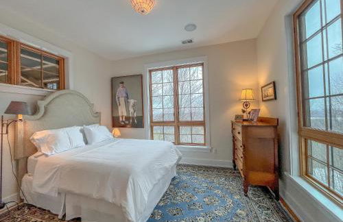 Stunning Luxury Ski-InSki-Out Home w Hot Tub - Foto 25