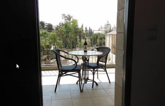 Jerusalem Center Boutique Apartment - Photo 13