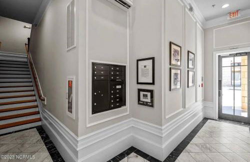 Downtown Condo*Balcony*River*Pet Friendly*Beach - Foto 15