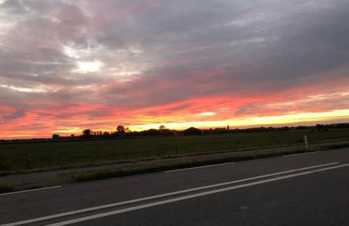 Ironico Homestay 4 Schlafzimmer Ferienwohnung 100 m2 nahe Bostalsee - Foto 1