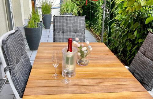 Sonnige Wohnung im Zentrum mit Terrasse u Tiefgarage - Netflix & Prime - Foto 16