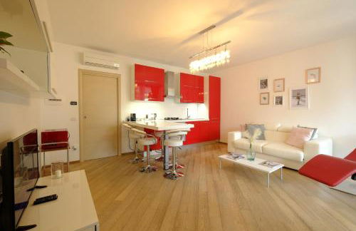 MIMA61 - Appartamento con piscina, giardino e posti auto a 50mt dal centro - Foto 35