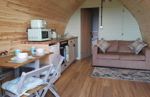 Achmeney Glamping larger than Average pod - Photo 10