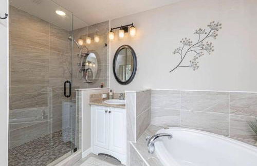 Rare New 2 bed 2 bath Golf View in Naples - Foto 17