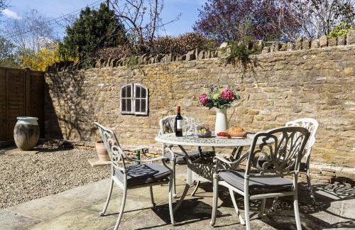 Old Stable Cottage - Photo 20