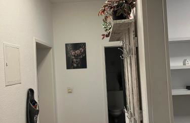 Best Preis Stadtperle 1- Stadtzentrum Wittenberge Modernes Ambiente max 3 Personen Einzelzimmer voll ausgestattet mit MagentaTV, WLAN, Waschmaschine - Foto 9