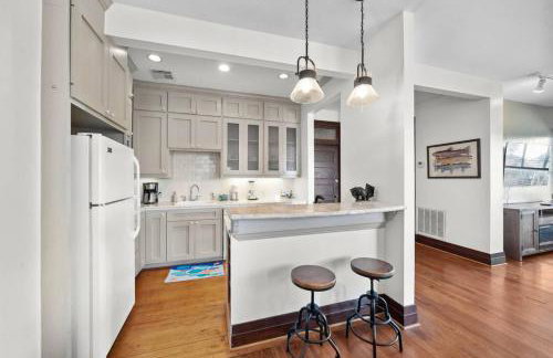 Modern apartment in historic downtown Galveston close to the Strand - Foto 28