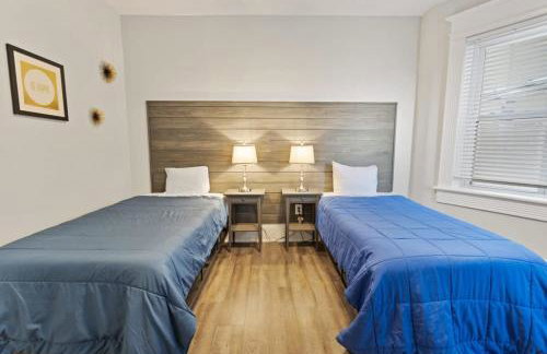 Luxurious 8BR Beach Duplex w Ocean Views - Photo 5