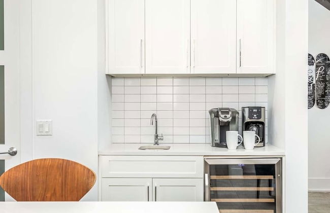 Savannah Jetsetter by Tybee Vacation Rentals - Photo 12