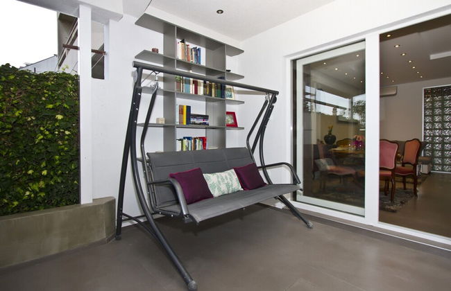 Luxury apt With Roofed Patio Near Beach & Center - Foto 23