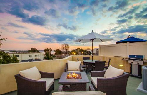 Bay View Dream Home - IndoorOutdoor Living, Rooftop & Steps to Bay - Foto 2