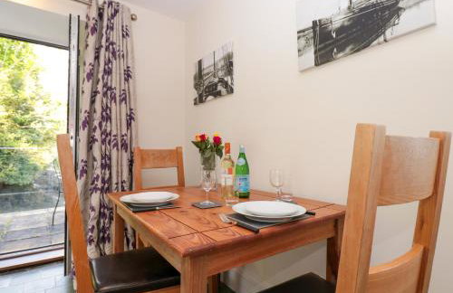 Spanish Boathouse - Photo 6