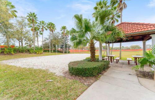 Tropical Oasis on Hypolita - Photo 52