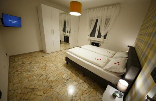 Venezia House - Photo 15