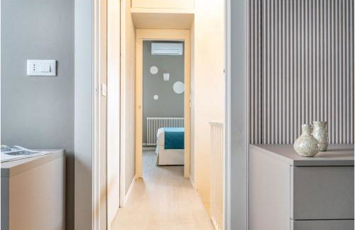 Tiffany Silver - Photo 21