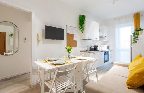 Rent Apartment - Stylish House Free WiFi-Parking-Airport - Photo 9