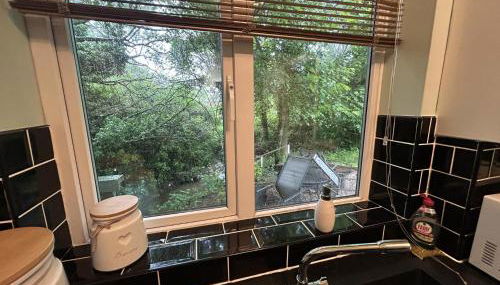 Cosy and secluded brook-side lodge - Foto 4