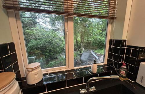 Cosy and secluded brook-side lodge - Foto 4