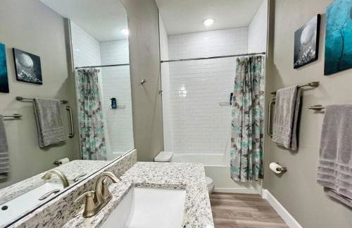 The Billiard close to downtown with fenced yard - Foto 7