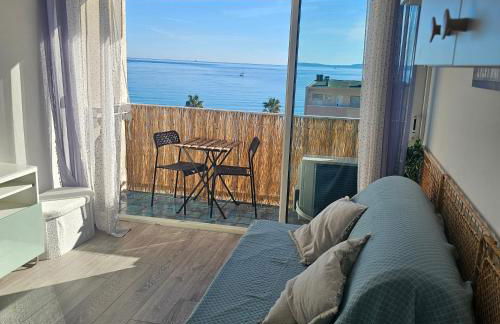 Studio 2 personnes Vue Mer Climatisé Linge Maison - Foto 3