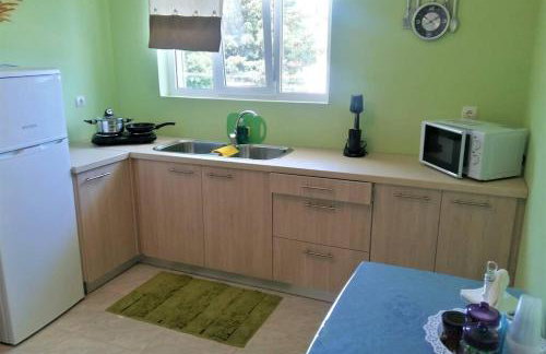 Sea and mountains view apartment - Photo 8