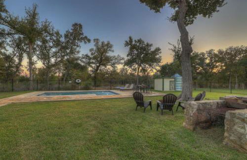 Upscale Home With Pool and Firepit - Close to Mercer St! - Foto 70