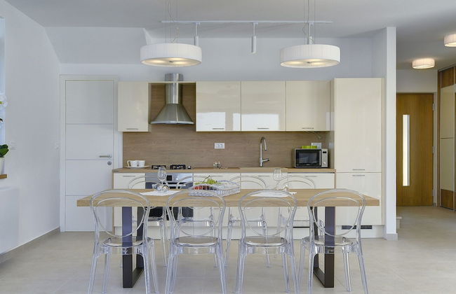 Beautiful Villa by the sea - Photo 9