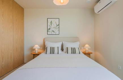 Stunning Beach House with Pool by LovelyStay - Foto 52