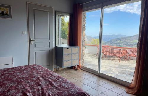 Total Peace and quiet on the top of the mountain, - Foto 18