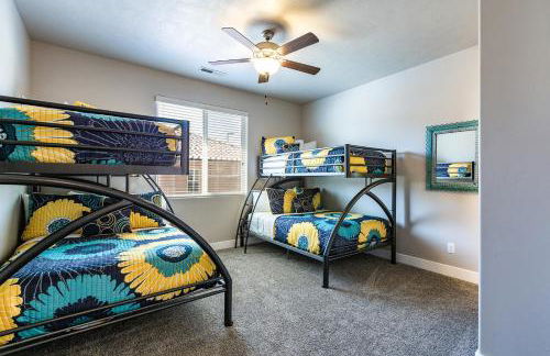 Paradise Village 113 Water Park and Kids Cove, Ping Pong, XBOX 360, Games, Beautiful Mountain Views, and More - Foto 35