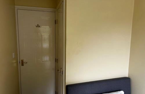 Brades Rise House - 3 bedroom house with 2 toilets with a private garden - Foto 33