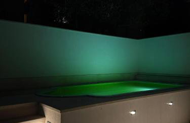 Luxury Oasis With Private Pool & Parking - Foto 2