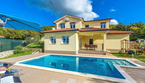 Villa Marilu, modern villa with pool near the sea - Foto 5, sunbed