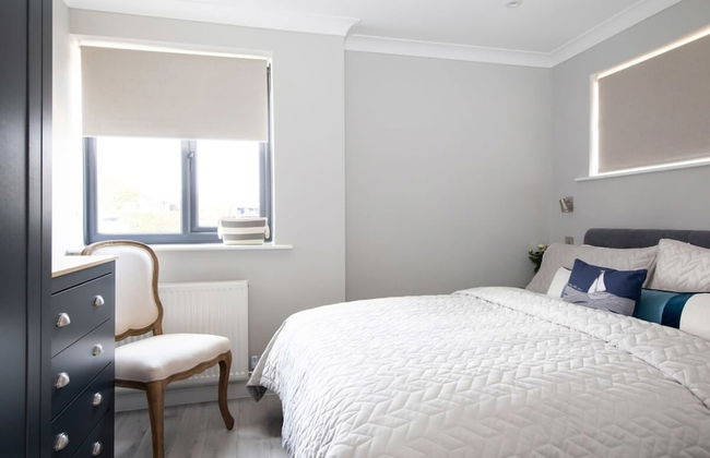 Seaside Serenity 3-bed Deck Garden Near Shore - Photo 51