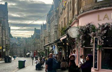 Historic Apartment near the Castle, 5 min from train station - Foto 16