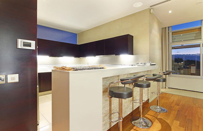 Sea View 3bed Apt w Pool Near Beaches Glen Sunsets - Foto 10