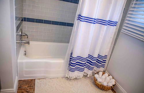 Cozy 3 Bedroom Home - Foto 24