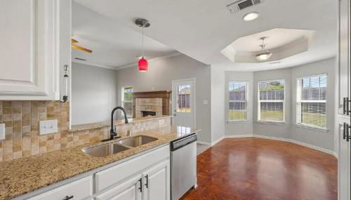 Fully Furnished Cozy Home In Royse City Near I-30 - Foto 2