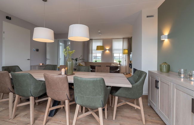 Beautiful Holiday Home With a Whirlpool - Photo 32