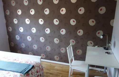 NEW Cosy 2 Bedroom Flat - Englefield Green - Foto 9