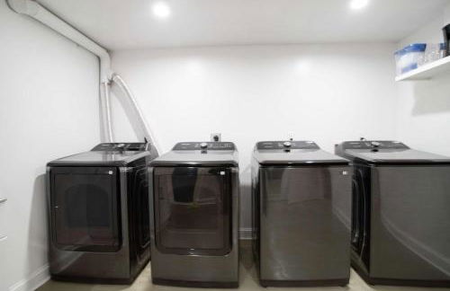 Sojourn Studio Cosmopolitan Pad 5 Min from Metro - Foto 7