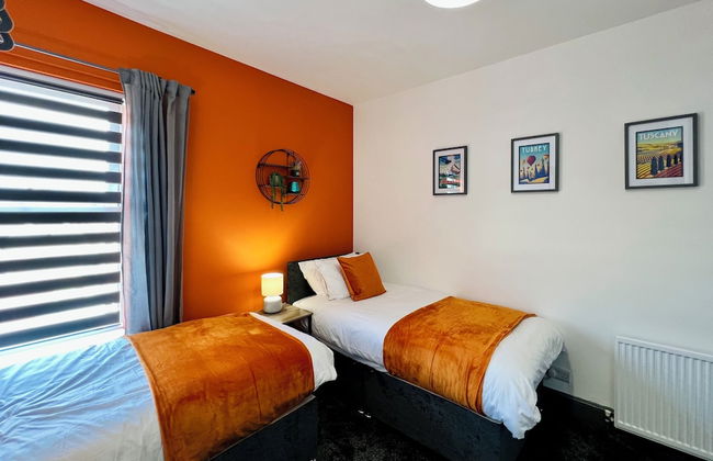 Birkin House - Photo 1