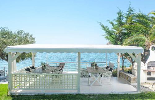 Acrotel Athena Villa - Photo 26