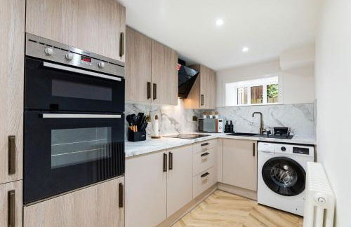 2 Bedroom Cottage-Free Parking - Photo 20