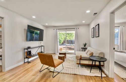 @ Marbella Lane - Stylish Cozy4br in Siliconvalley - Photo 40