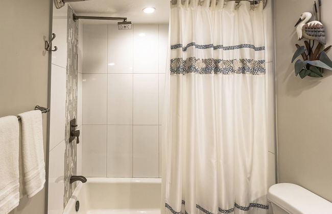 Our House at the Beach Lakeside - Photo 21