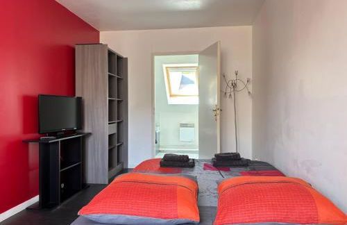 Jolie Colombe, maison 3 ch 2 sdb beau jardin terrasse aménagée à 15 mn à pied de la mer du centre Port en Bessin proche golf et d'Omaha Beach et Bayeux - Photo 23