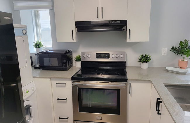 JstLikeHome - Serenity Suites - Photo 14