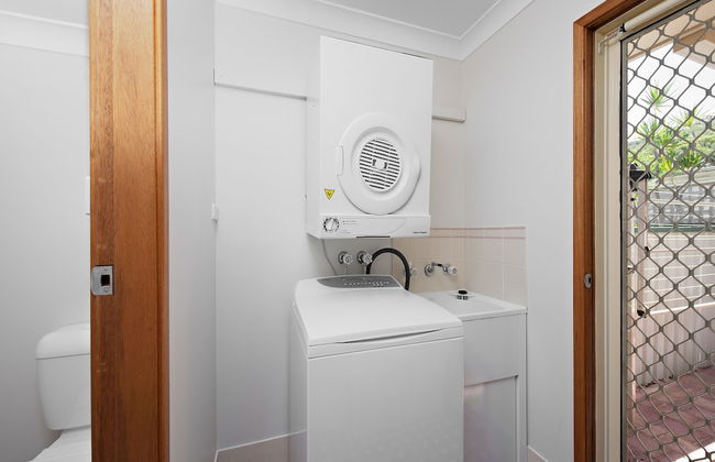 Beachcomber at Fingal Bay - Photo 9